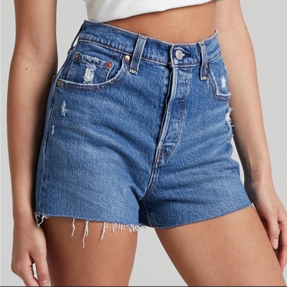 Levi’s Premium Ribcage Denim Jean Cut Off Distressed Shorts